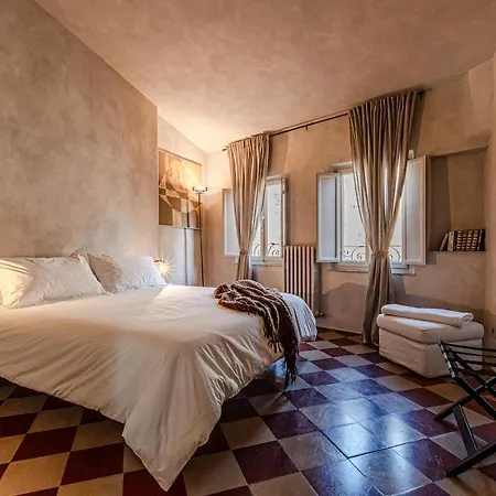 Il Nido - Nuovo Con Terrazzino Nel Centro Storico Si シエーナ