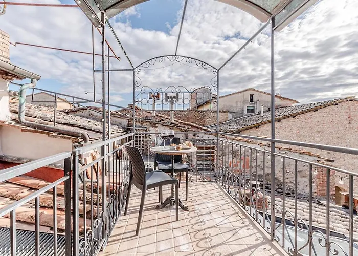 Il Nido - Nuovo Con Terrazzino Nel Centro Storico Si * Siena